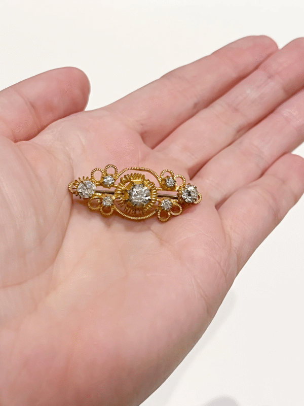 Victorian Gilt Wire Brooch with Paste Stones